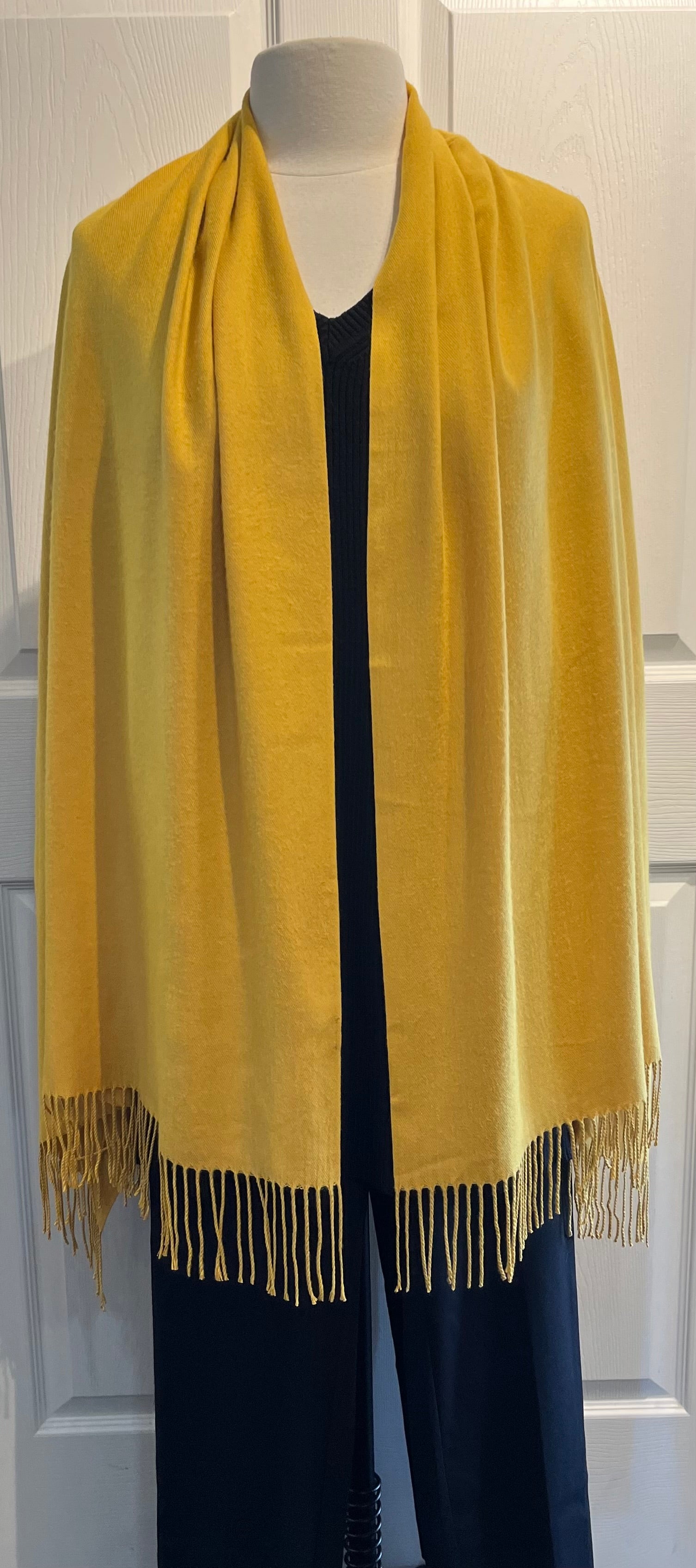 Mustard 100% Cashmere Restaurant Wrap/Scarf