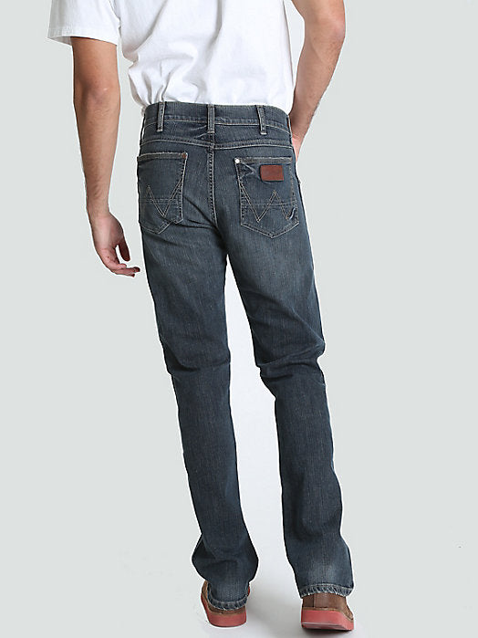 Men's Wrangler Retro Slim Fit Straight Leg Jeans