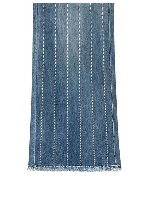 Denim Pull On Capri Jeans w/ Clear Crystal Accents